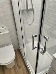 Substituir banheira por base de duche preço